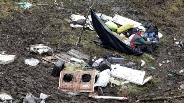 Queda de avião fez 71 vítimas, entre elas a maioria do time da Chapecoense 