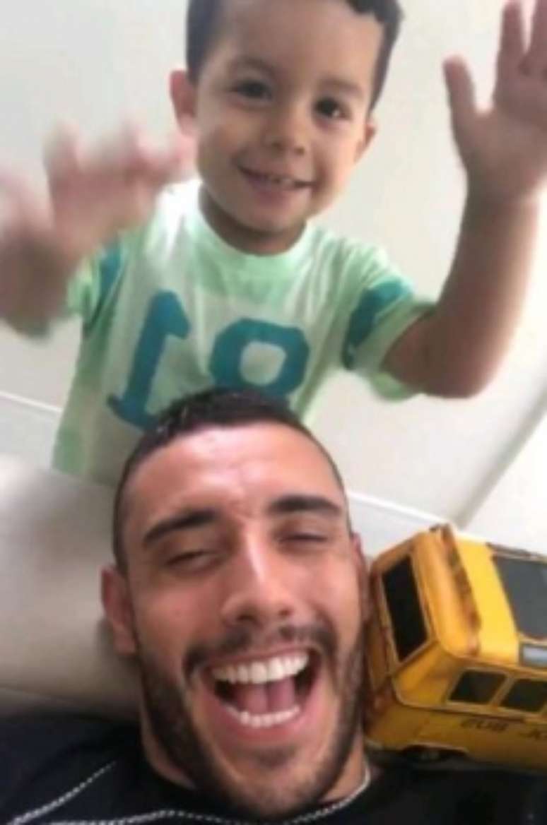 Alan Ruschel e Lorenzo, filho de Danilo