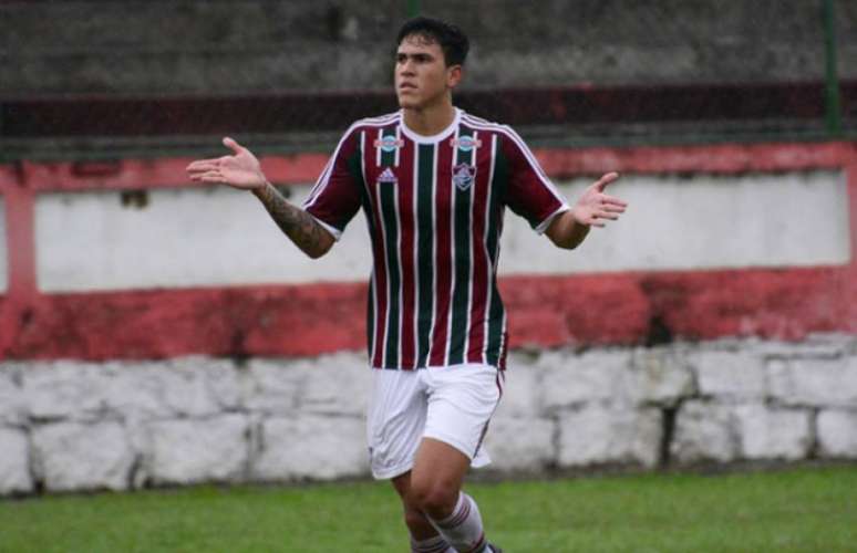 Pedro, de 19 anos, é cria, artilheiro e promessa de Xerém (Foto: Mailon Santana/Fluminense FC)