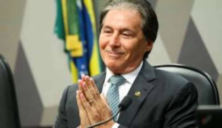 Brasília - Eunício Oliveira é o nome escolhido pelo PMDB e conta tem o apoio da maioria das legendas