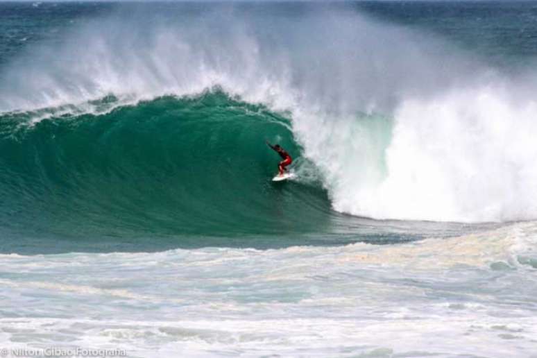 Raoni Monteiro permaneceu na elite do surf mundial por cerca de uma década.