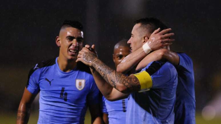 Celeste consegue gol no fim da partida e vence o Brasil no Sul-Americano (Foto: AFP PHOTO / JUAN RUIZ)
