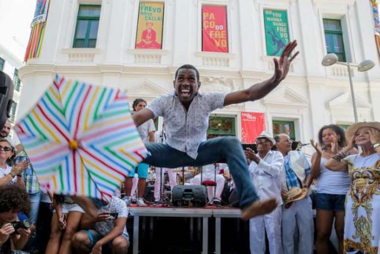 O Paço do Frevo, em Recife, comemora o Dia do Frevo com festa 