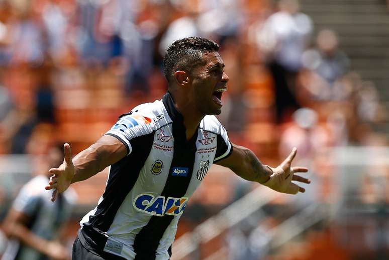 Kayke, jogador do Santos FC, comemora seu gol durante partida contra o Red Bull Brasil, válida pela segunda rodada da primeira fase do Campeonato Paulista 2017.