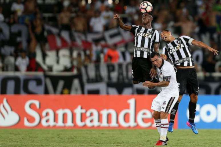 Dentre titulares e reservas, Botafogo ainda não saiu de campo sem sofrer gols (Foto: Vitor Silva/SSPress/Botafogo)