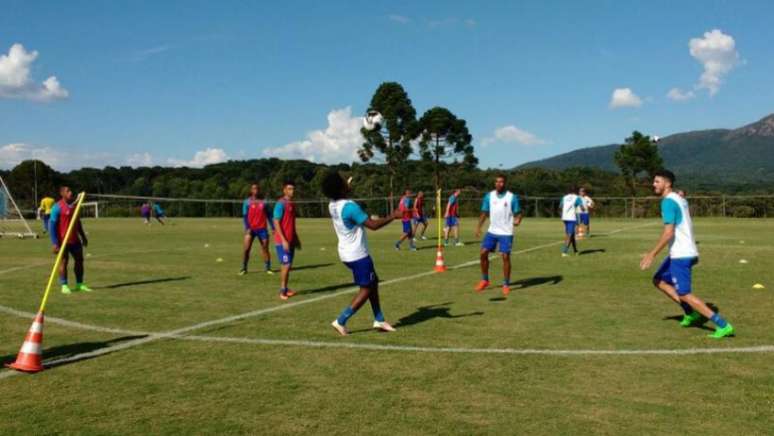 Quatro jogos em sete dias: Tricolor se preocupa com lesões. (Irapitan Costa/Paraná)