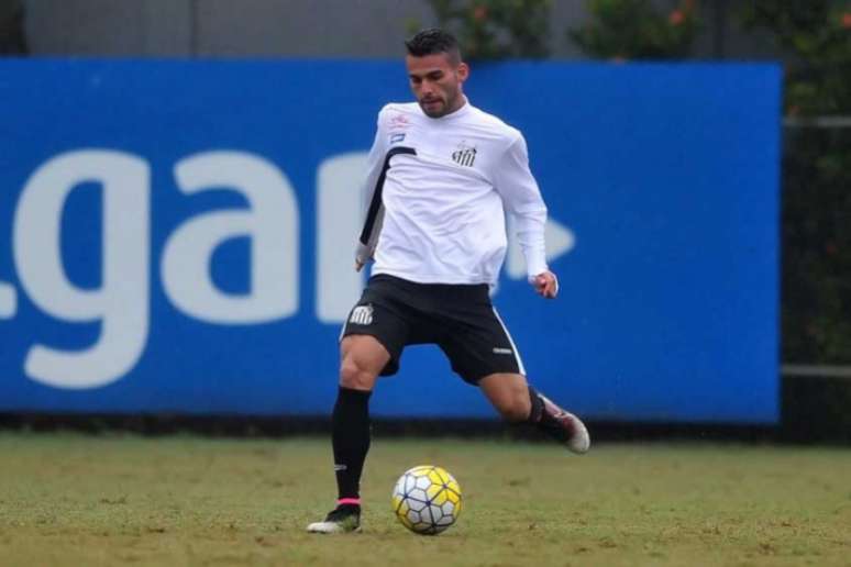 Volante pede paciência para a torcida (Foto: Ivan Storti/Santos FC)