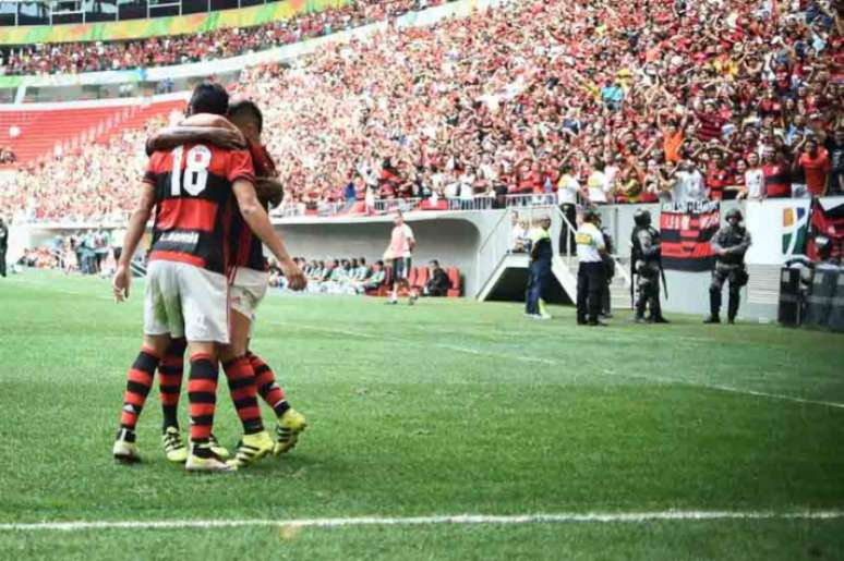 Flamengo x Grêmio em Brasília pelo Brasileirão-2016 (Foto: Andre Borges/AGIF/Lancepress!)