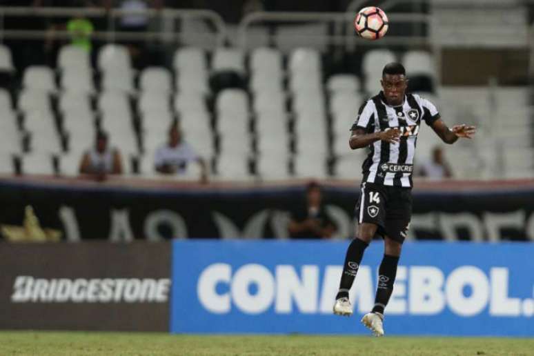 Marcelo caiu nas graças da torcida com poucos jogos, e deve ter nova função (Foto: Vitor Silva/SSPress/Botafogo)