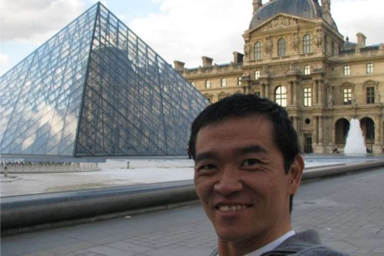 Ricardo costuma levar grupos a Paris, onde há mais facilidade para turistas com mobilidade limitada