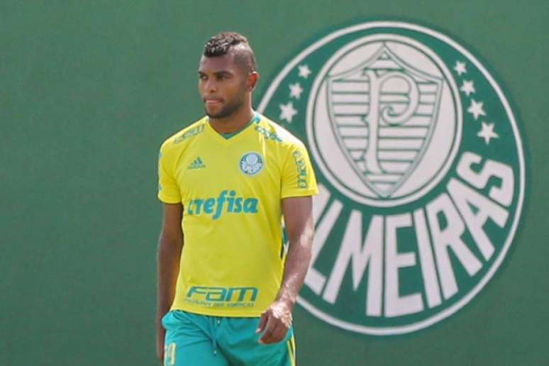 Borja durante treino do Palmeiras na Academia de Futebol (Foto: Jales Valquer/Fotoarena/Lancepress!)