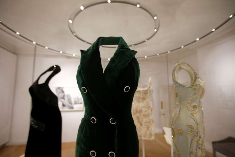 Exposição de vestidos marca os 20 anos da morte da princesa Diana