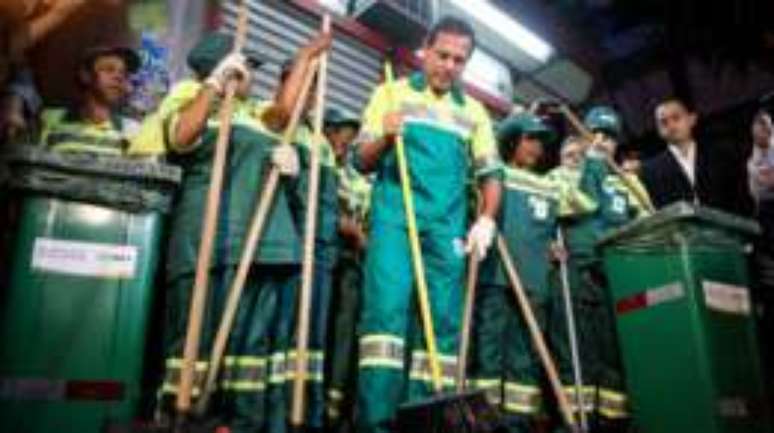 Programa "Cidade Linda", do prefeito Jo&atilde;o Doria, inclui remo&ccedil;&atilde;o de grafites e picha&ccedil;&otilde;es