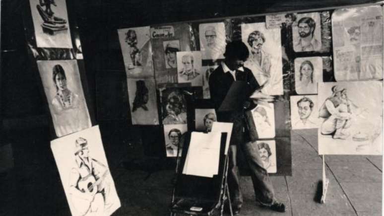 Mahanandia j&aacute; era famoso por seus retratos em Nova D&eacute;li, quando conheceu a turista sueca Charlotte Von Schedvin 