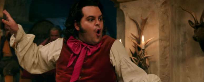 LeFou (Josh Gad) é o primeiro personagem gay da história da Disney