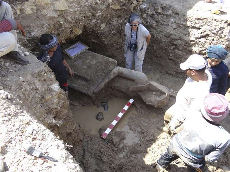 O achado aconteceu na escavação do templo funerário de Amenhotep III, situado na margem ocidental do rio Nilo, perto de Luxor