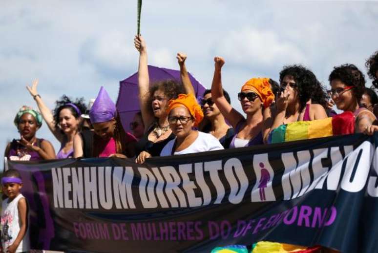  Movimentos de mulheres do Distrito Federal e Entorno realizam ato unificado