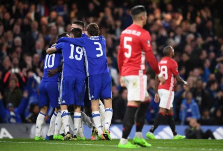 Chelsea venceu o United e encara o Tottenham na semifinal (Foto: Justin TALLIS / AFP)