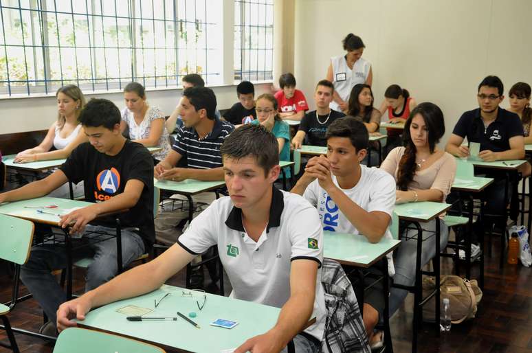 O Ministério da Educação (MEC) vai retirar orientação sexual da grade curricular