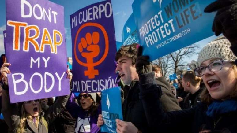 Aborto é um tema polêmico em vários Estados americanos; em Oklahoma, deputado propôs que mulheres sejam obrigadas e pedir autorização ao parceiro para aprovar aborto