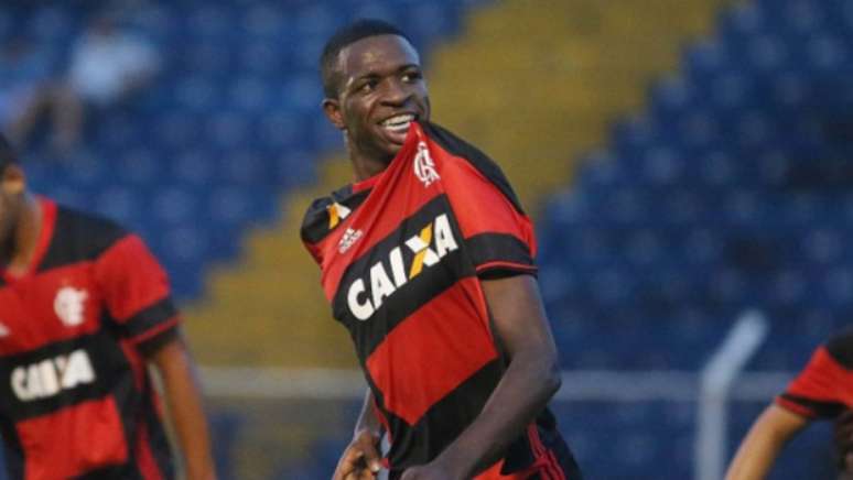O jovem atacante Vinicius Júnior foi artilheiro do Flamengo na última edição da Copa São Paulo de Futebol Júnior e vem atuando com destaque pela Seleção Brasileira Sub-17