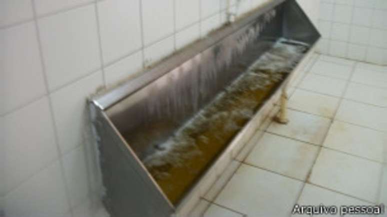 Condições sanitárias em alojamento em Angola eram precárias, segundo operários