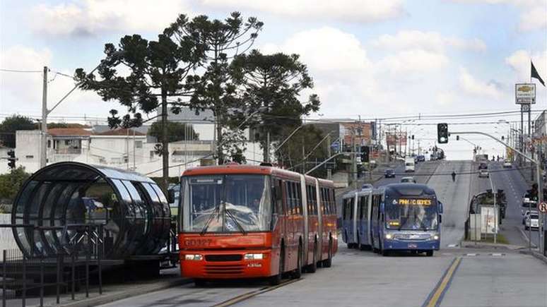 O sistema BRT (Bus Rapid Transit) de Curitiba foi adotado em diversas cidades do mundo