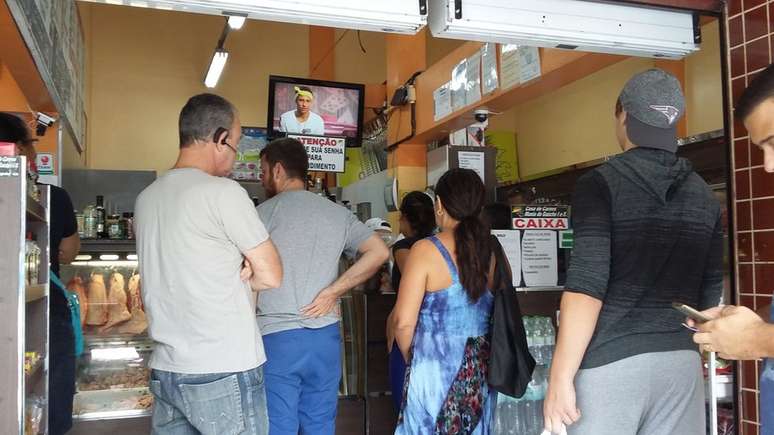 Churrasco tradicional de domingo entre gaúchos causou aumento da procura por carne fresca sem marcas envolvidas em escândalo