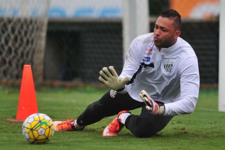 Goleiro já tem dez jogos na temporada (Foto: Ivan Storti / Santos FC)