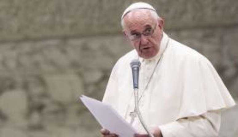Papa Francisco demonstra preocupação com os refugiados