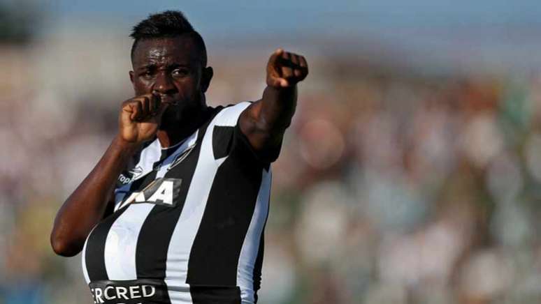 Joel comemorando seu primeiro gol com a camisa do Botafogo (Foto: Vítor Silva/SSPress/Botafogo)