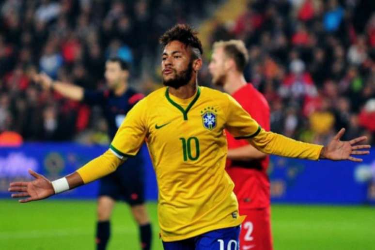 Neymar após marcar em amistoso contra a Turquia