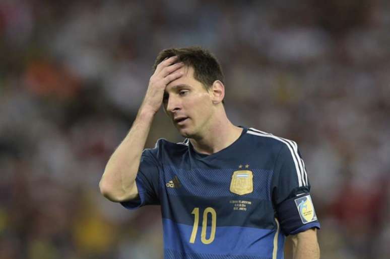 Se punição for mantida, Messi só retorna na última rodada das Eliminatórias (Foto: JUAN MABROMATA/AFP)