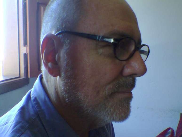 O escritor gaúcho João Gilberto Noll morreu na noite de ontem (28) em Porto Alegre.
