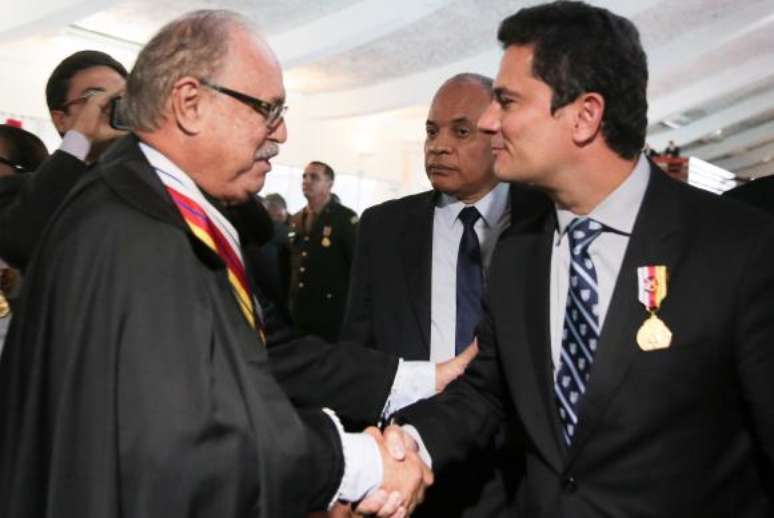 Presidente do Superior Tribunal Militar, José Coêlho, e o juiz Sérgio Moro