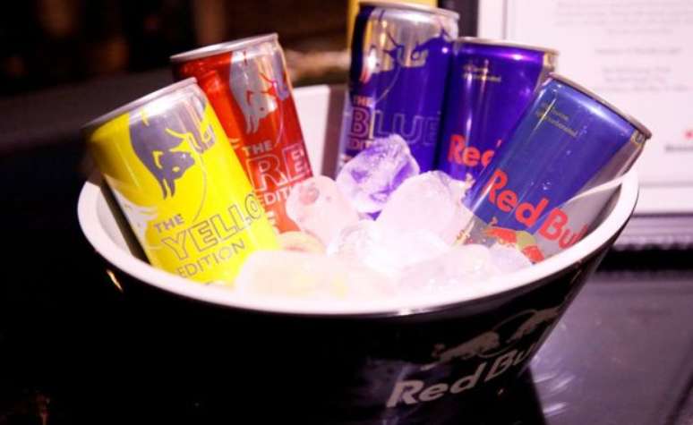 A fortuna da fam&iacute;lia Yoovidhya &eacute; estimada em US$ 20 bilh&otilde;es gra&ccedil;as ao imp&eacute;rio Red Bull de bebidas energ&eacute;ticas