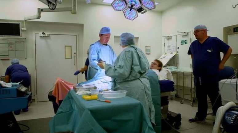 Paul Pritchard permitiu que a BBC filmasse sua vazectomia para produzir um document&aacute;rio