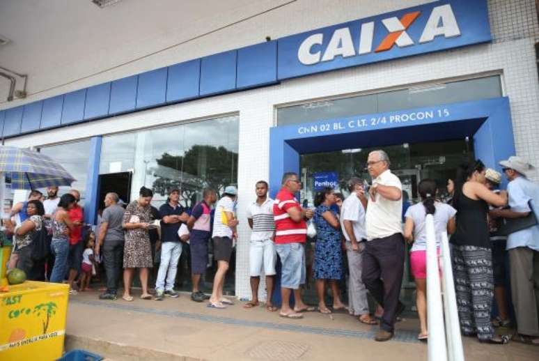 Caixa pode oferecer taxa de juros mais baixa para crédito consignado com o uso do saldo do FGTS como garantia