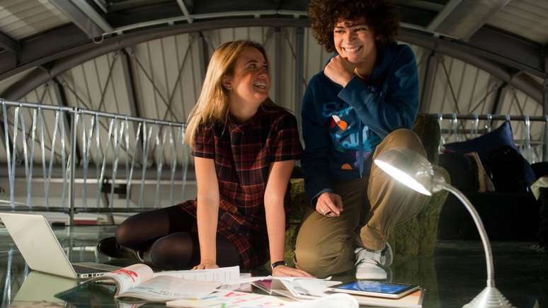 Francesca Cavallo (&agrave; esq.) e Elena Favilli publicaram 'Hist&oacute;rias de Ninar Para Garotas Rebeldes'