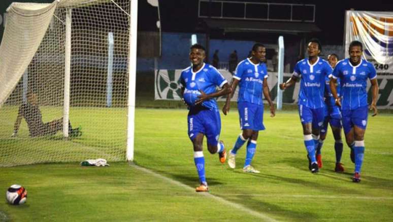 Novo Hamburgo está classificado para a semifinal do Gaúcho (Foto: Porthus Junior / Agencia RBS)