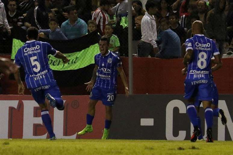 Godoy Cruz venceu o Libertad por 2 a 1, de virada
