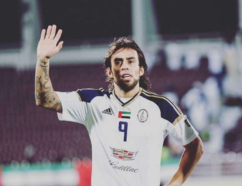 Valdivia retorna ao seu primeiro clube ap&oacute;s 14 anos