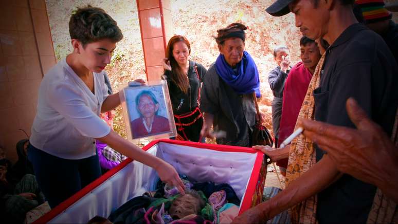 Corpos s&atilde;o conservados com formol