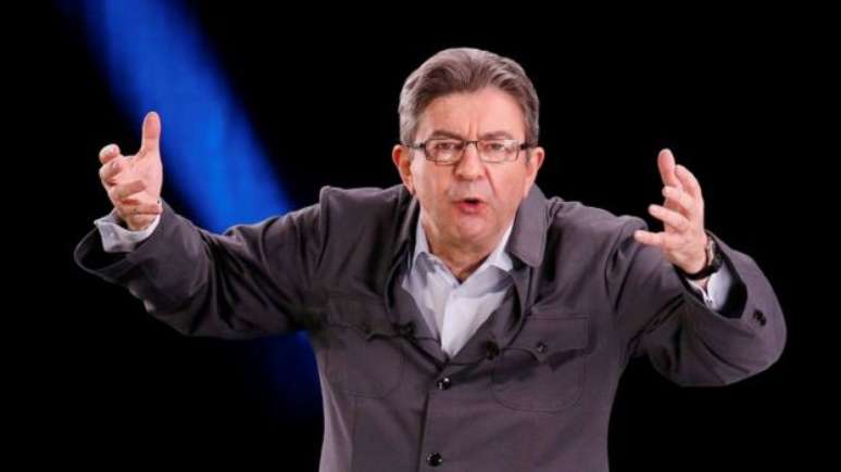 Mélenchon prevê fazer um plebiscito sobre saída da França da UE 