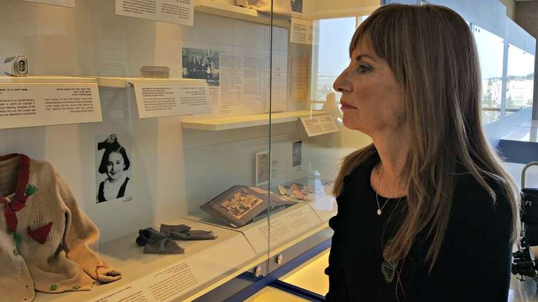 Claudia de Levie perdeu v&aacute;rios membros de sua fam&iacute;lia no Holocausto, mas descobriu outros parentes vivos