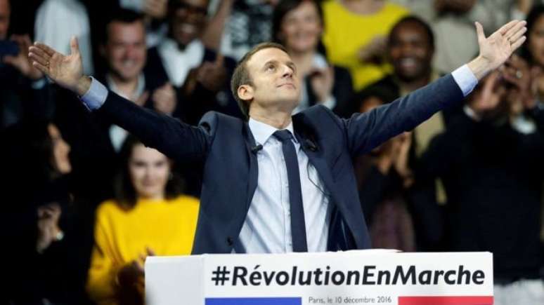 'Ninguém podia imaginar que um homem como Macron poderia se tornar o próximo presidente da França', disse o cientista político Martial Foucault