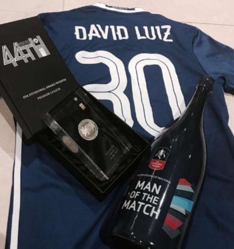 David Luiz teve final de semana perfeito (Foto: Reprodução/Instagram)