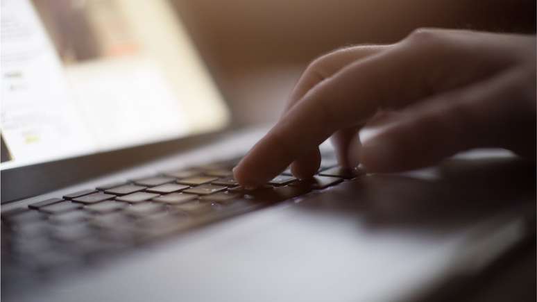 Buscas pela palavra "suic&iacute;dio" no Google aumentaram 100% no Brasil na terceira semana de abril