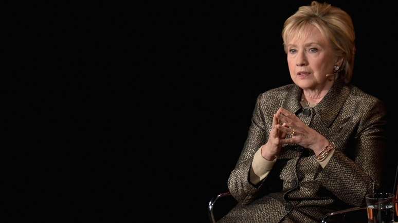 Hillary Clinton deu três palestras ao banco de investimentos Goldman Sachs por U$ 225 mil