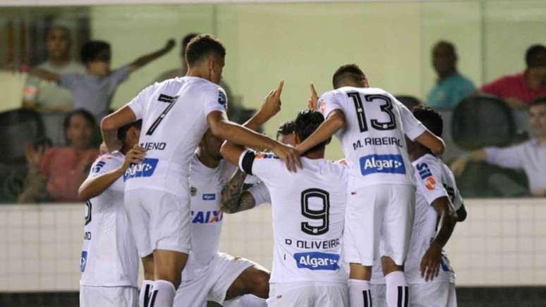 Santos vence por 2 a 0, não leva gols do Paysandu e abre vantagem (Foto: GUILHERME DIONIZIO/Photo Press)
